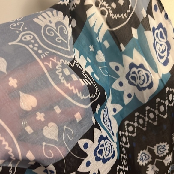 Styline Lightweight Kimono - Picture 2 of 4